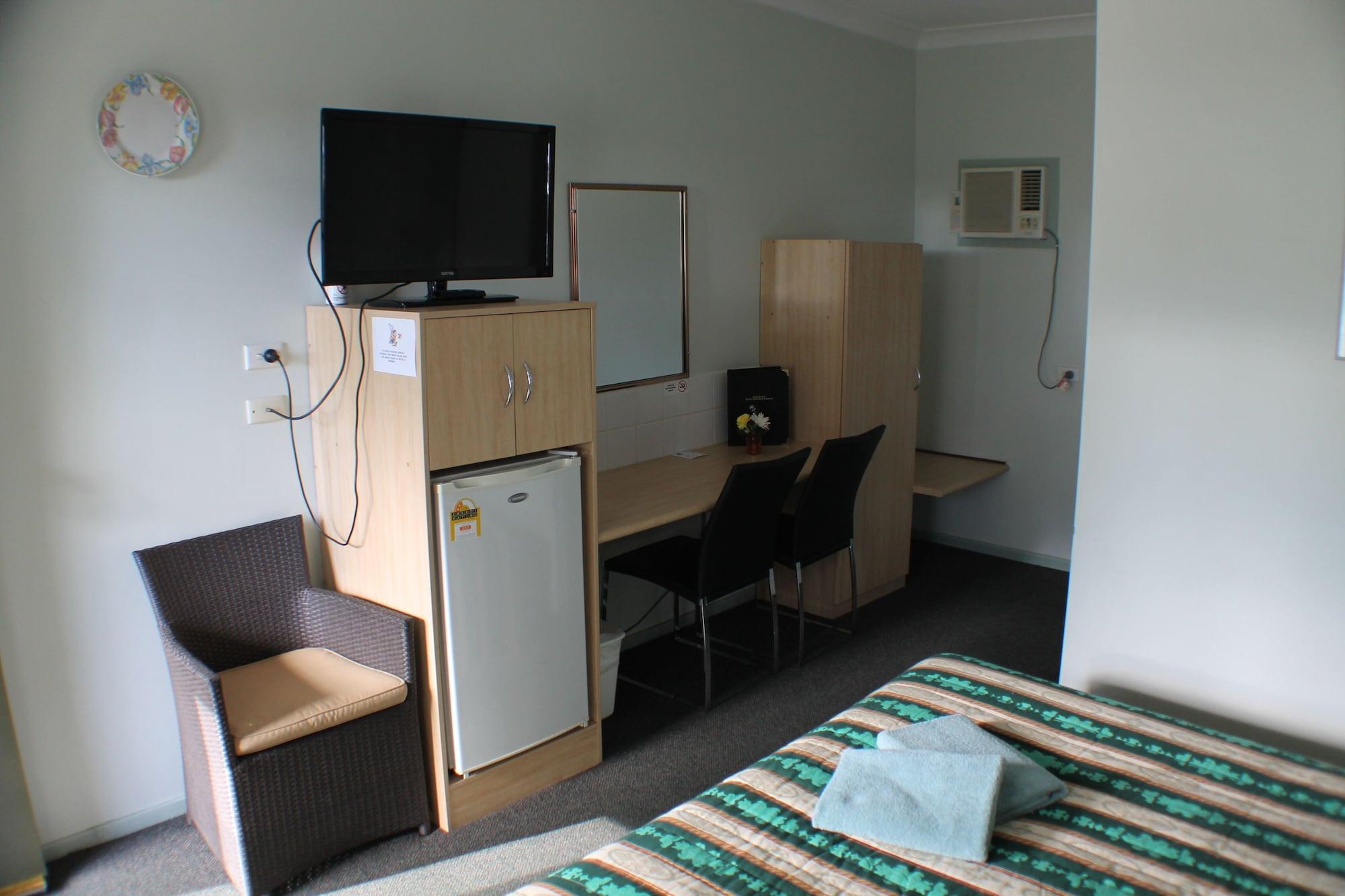 Lake Forbes Motel Екстер'єр фото