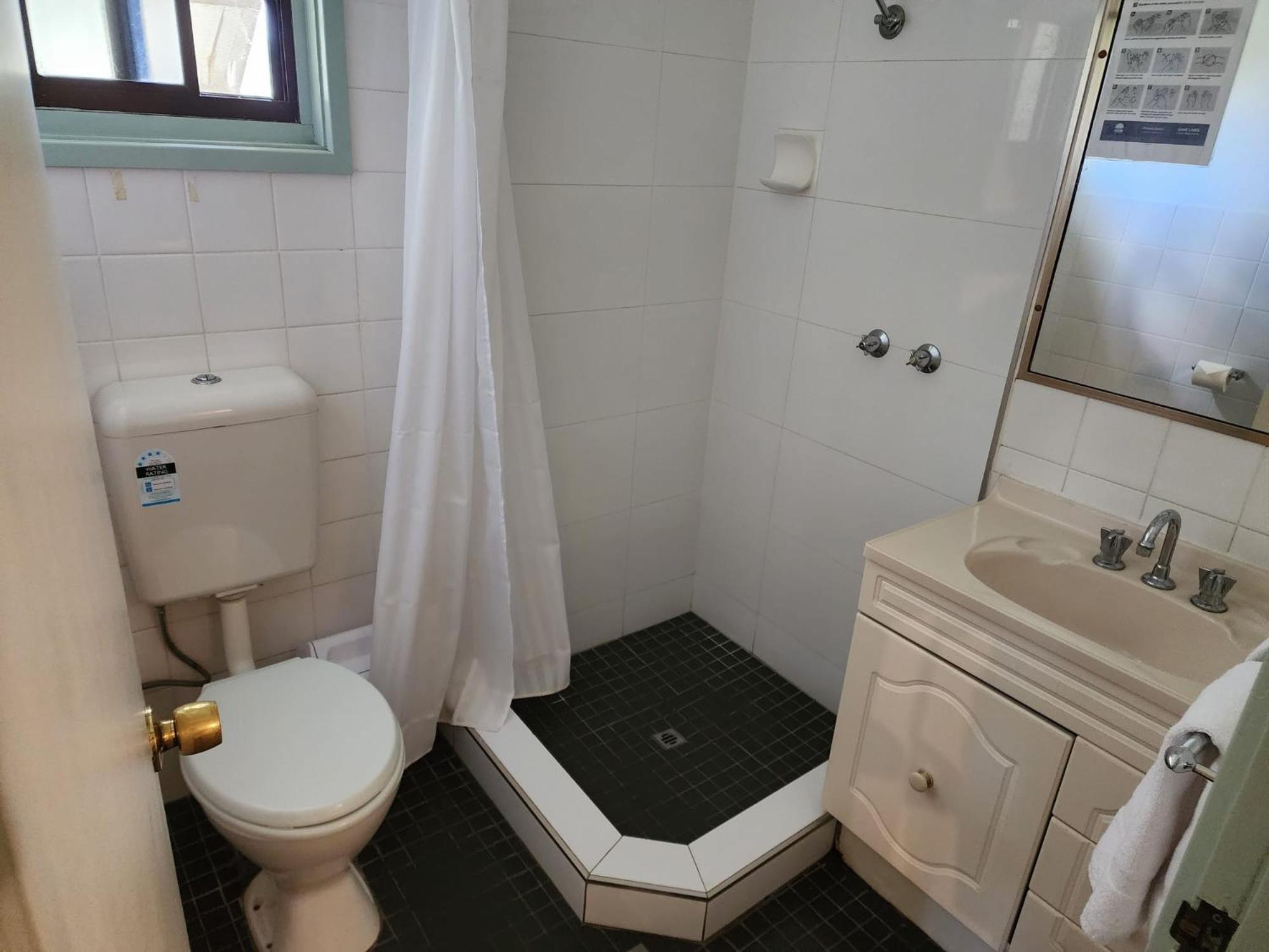 Lake Forbes Motel Екстер'єр фото